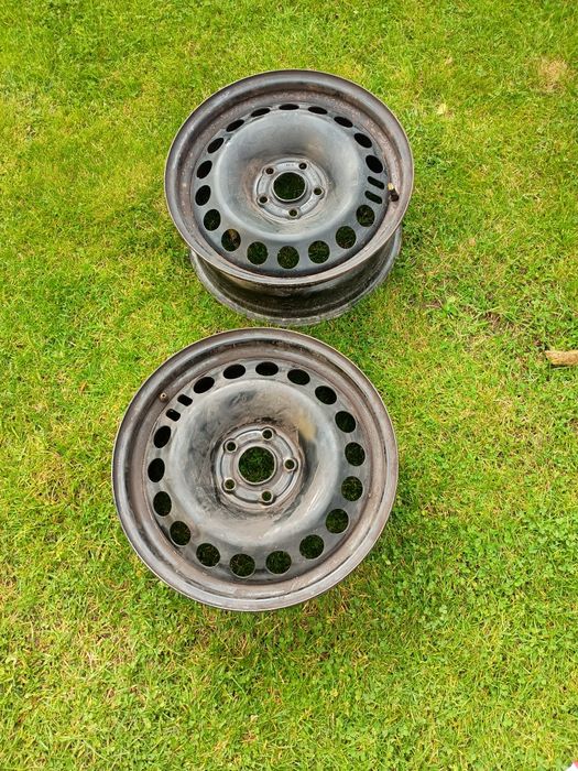 Sprzedam dwie felgi stalowe