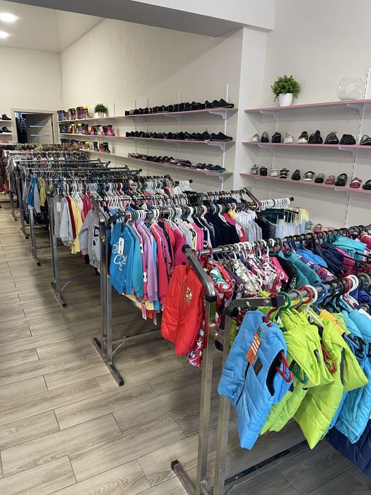 Продам дитячій одяг.