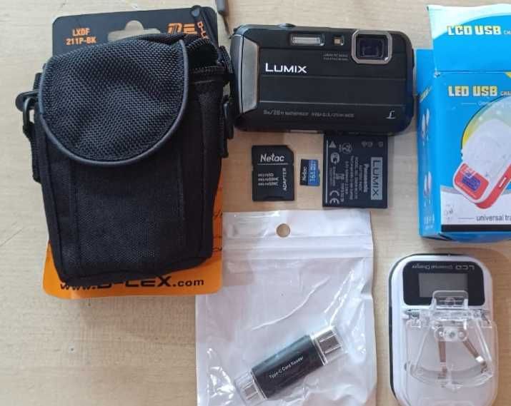 металева мильничка Panasonic Lumix Zoom 16mp CCD  +16Гб Повний Комплект