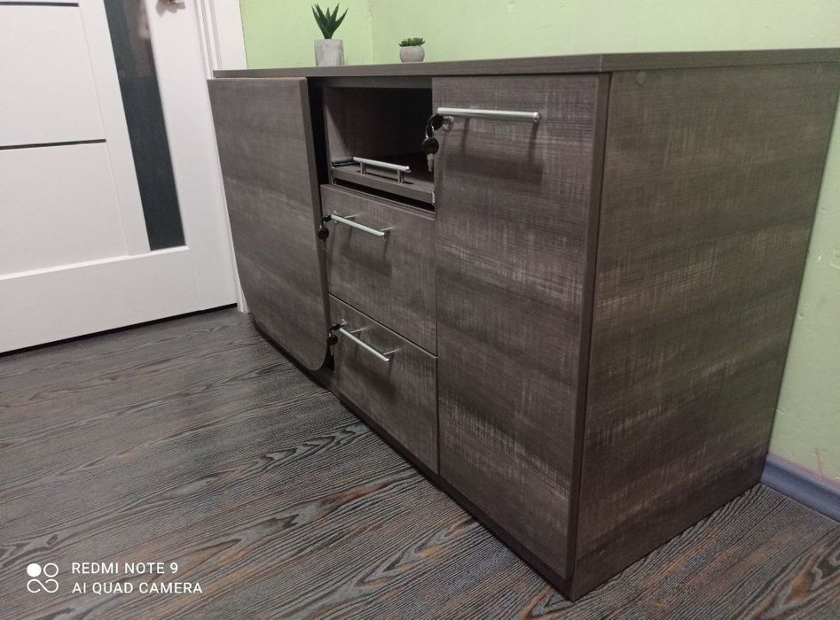 Маникюрный стол МДФ