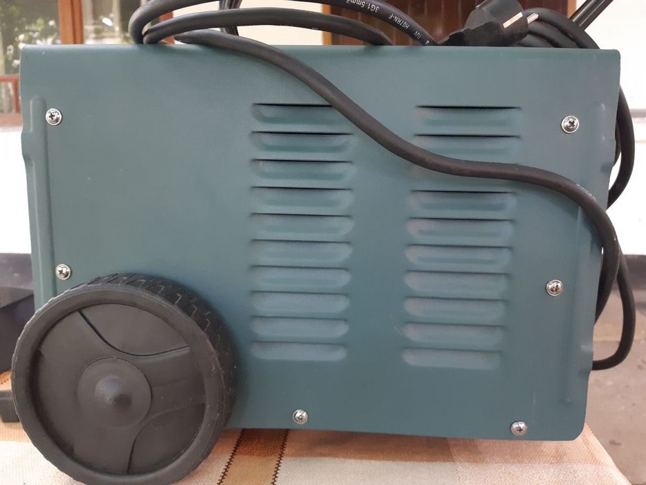 Зварювальний апарат Sturm AW79160