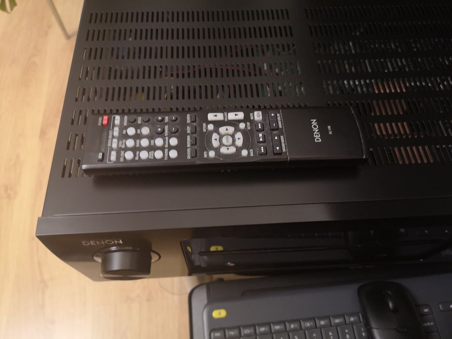 Amplituner Denon AVR-X520BT