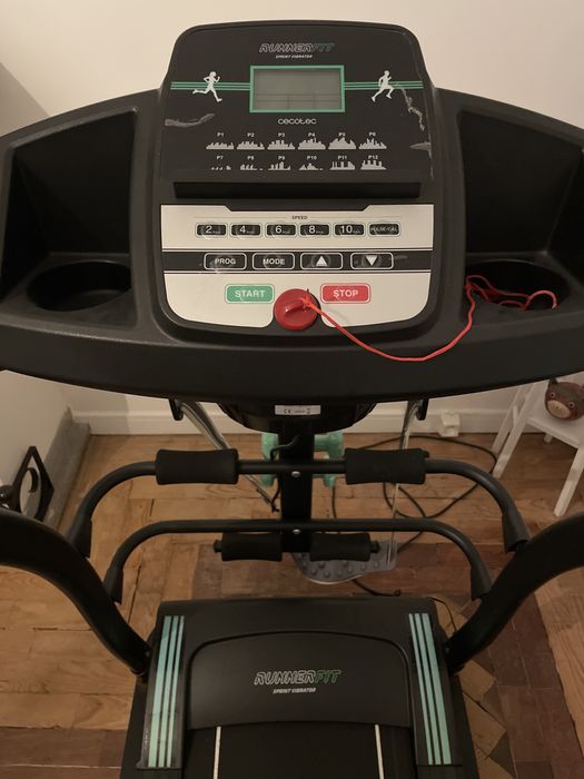 Treadmill with massage system451667669864960001