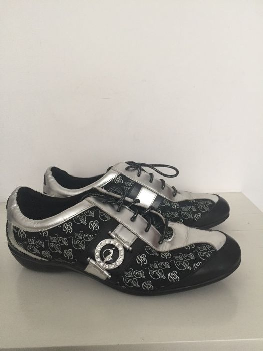 Sneakersy z USA orginalne