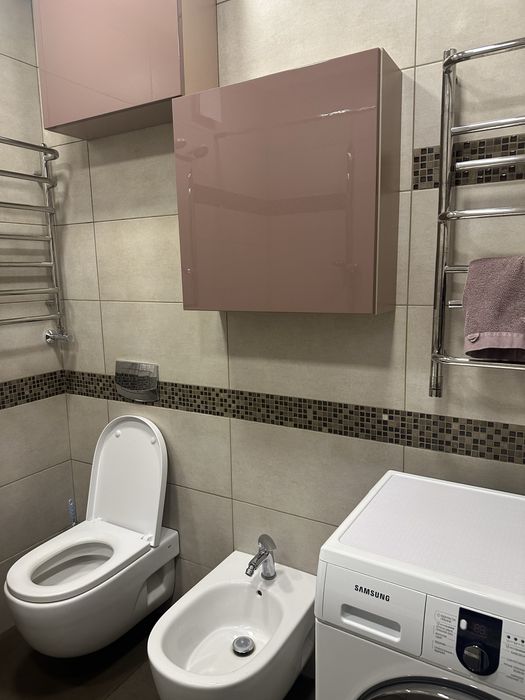 2- к квартира  68 кв м від господаря