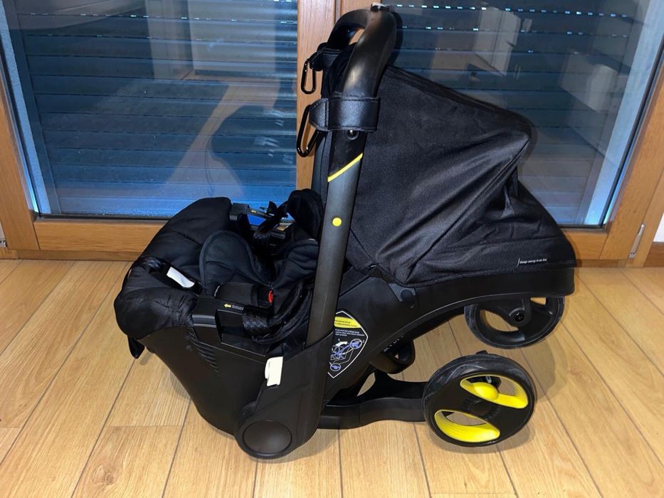 Carrinho bebé/cadeira auto(2 em 1)