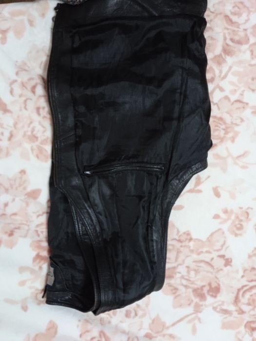 Жилетка мужская кожаная