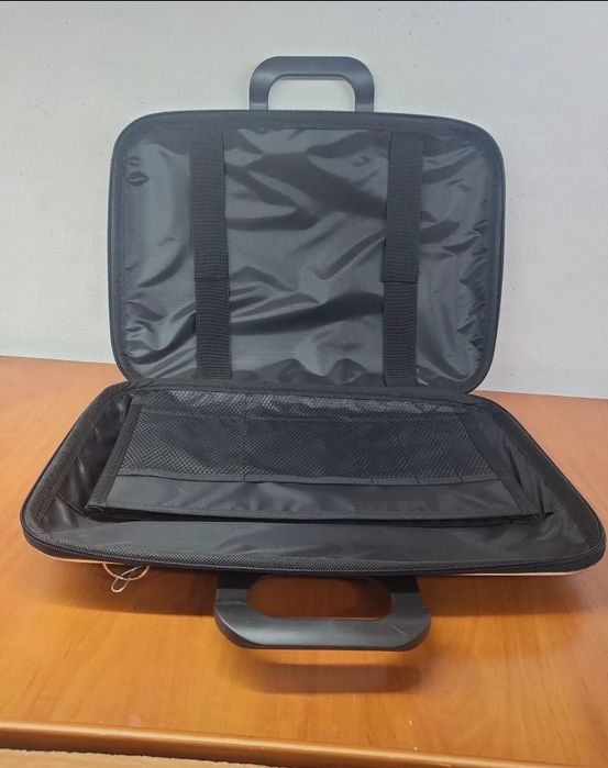 Granatowa teczka na laptop 15,6 cali