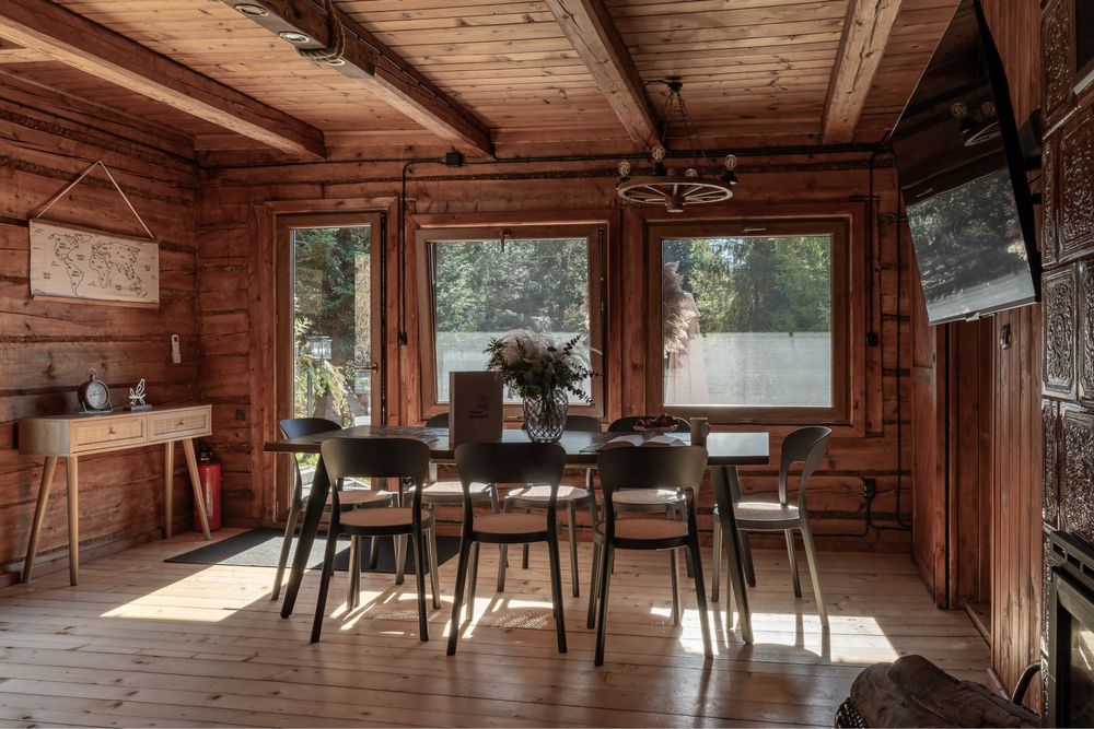 FERIE.Samodzielny Dom z bala,góry,jacuzzi,sauna, kominek,kulig,termy.