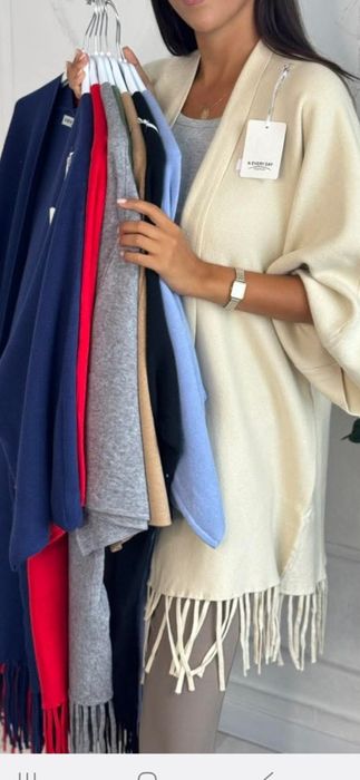 Kardigan z fredzlami