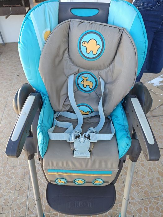 Cadeira de papa da Chico