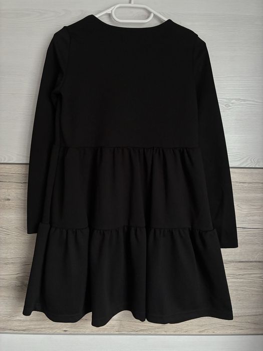 Sukienka damska z długim rękawem