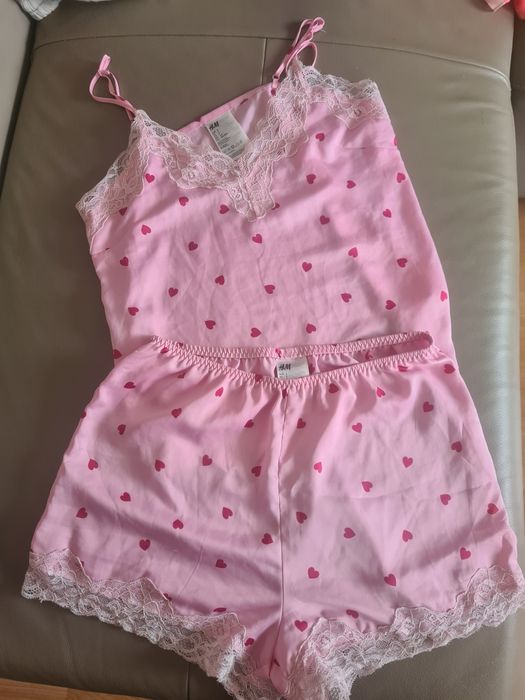 Piżamka w serduszka satynowa h&m s