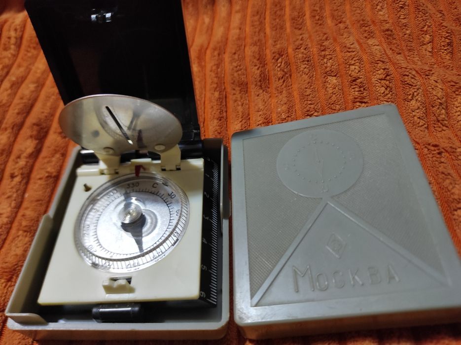 Компас советский