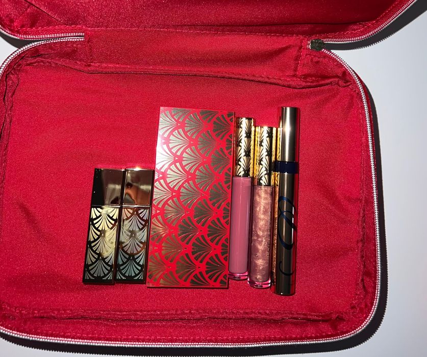 Набір від ESTEE LAUDER 9 Full-Size Favorites + 2 Deluxe Travel Sizes