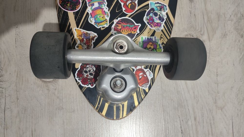 Surfskate com mala de transporte