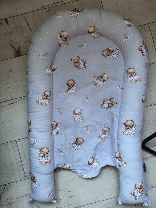 Кокон для немовлят