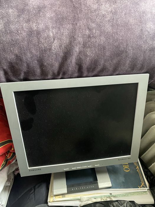 Монитор бу в зорошем состоянии