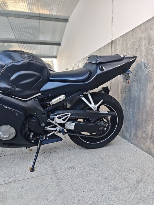Honda CBR 600 f4i Acidentada