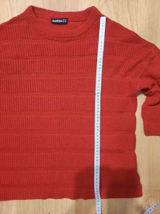 czerwony sweter rozmiar 38