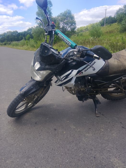 Продам мотоцикл спарк