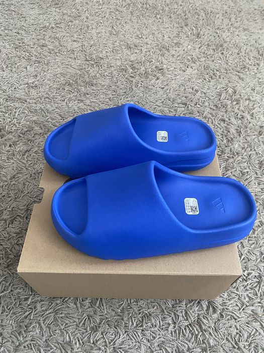 Adidias Yeezy Slide Azure
