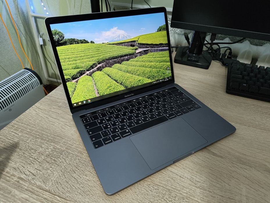 MacBook Pro 2019 A2159, Core i5 8257U, SSD 256 GB, RAM 16 GB