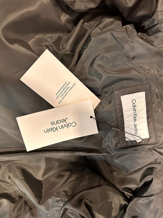 Casacos Calvin Klein. /M/ /L/. 150euros. Leiria