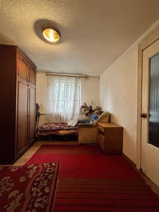 Продам будинок в селі Острійки,сертифікати