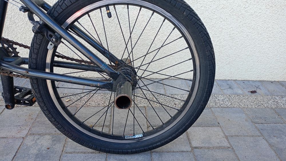 BMX Haro z pegami