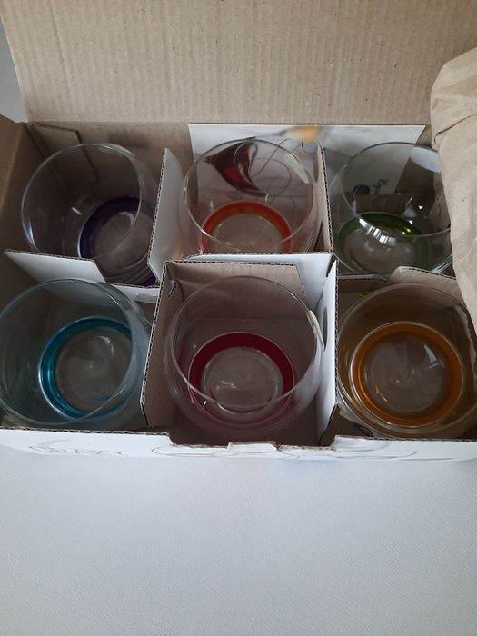 Продам цветниє стопки.