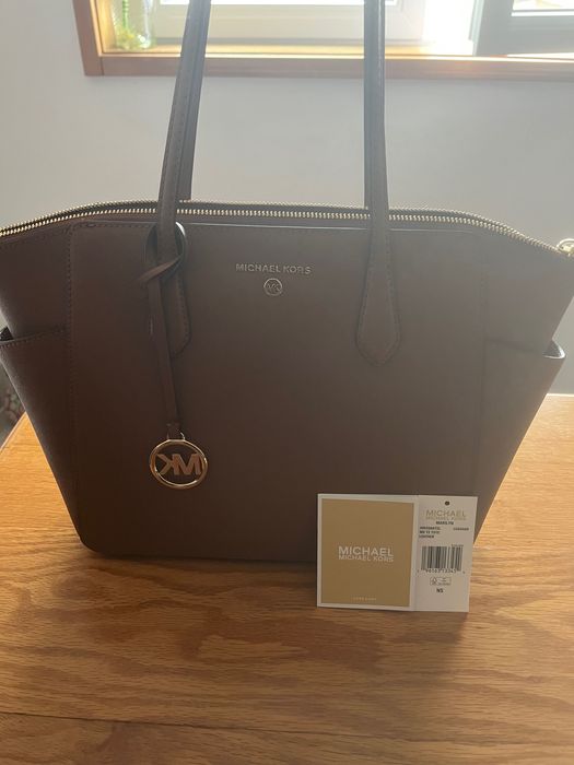 Mala Michael Kors
