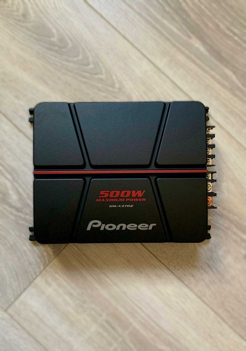 Автомобильный усилитель звука Pioneer