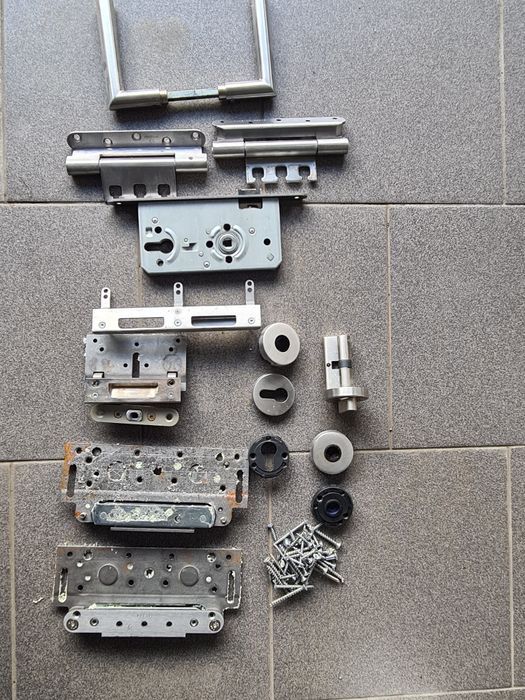 Komplet okuć do drzwi garażowych Hormann