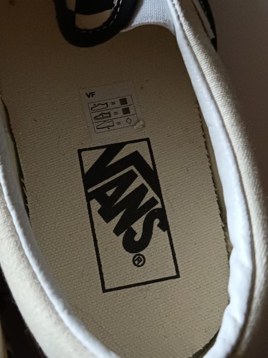 Vansy nowe w kratkę