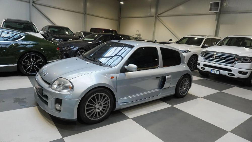 Renault Clio Clio V6 Sport europa numer 427/1513 44 tyś km