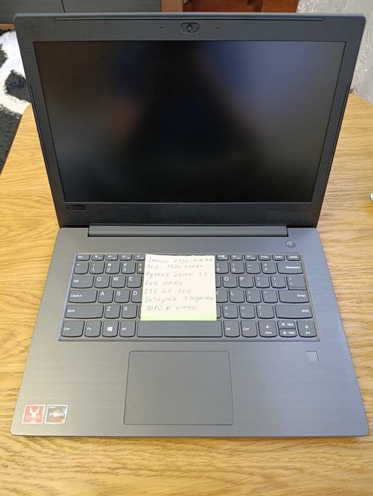 Lenovo V330 14.0 FHD/Ryzen 5 2500U/8ГБ DDR4/SSD 256GB/бат.3-5 годин.