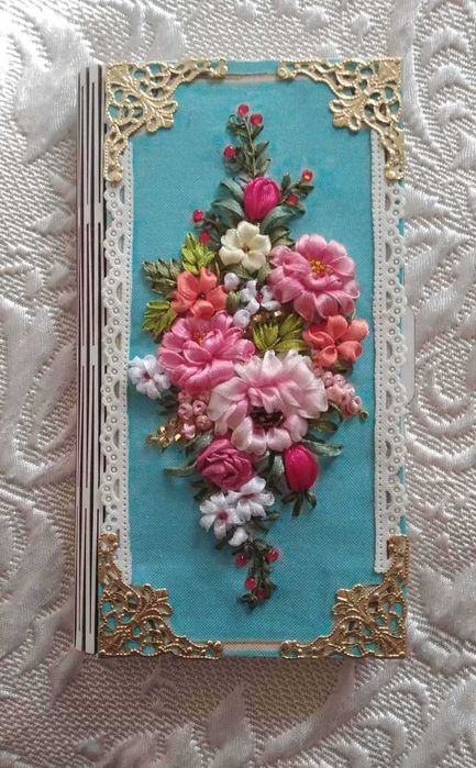 Купюрниці з вишивкою стрічками