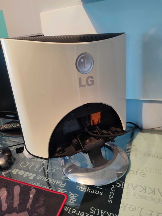 Monitor LG Flatron L1740P