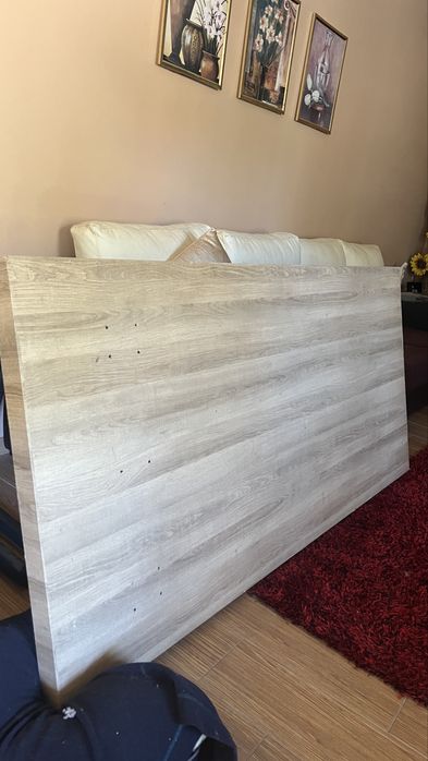 Mesa de jantar.