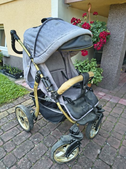 Sprzedam wózek spacerowy avetti