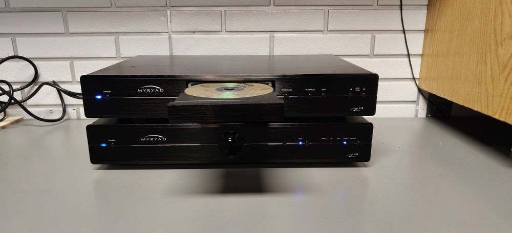 Audiofilski wzmacniacz i CD MYRYAD z142, z114.