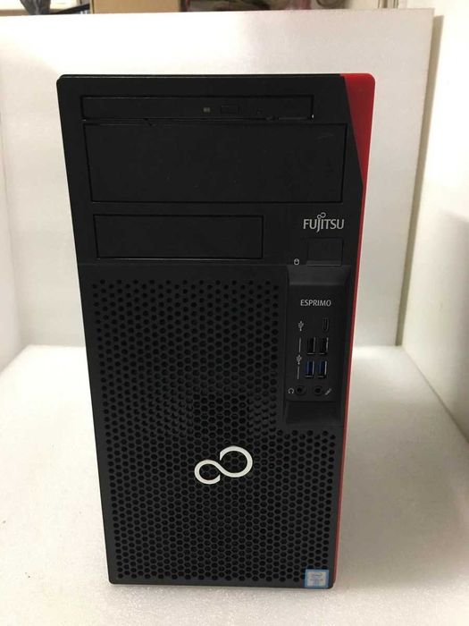 PC Fujitsu i7-67008GB RAM WIN10