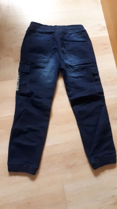 Spodnie z kieszeniami 140cm