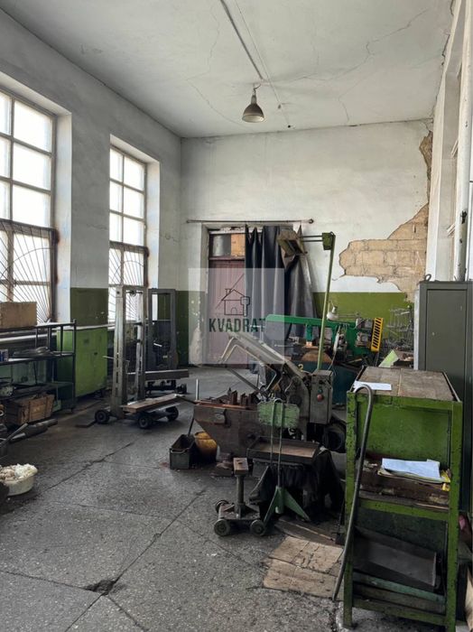 Продам  шикарне виробниче приміщення місті
