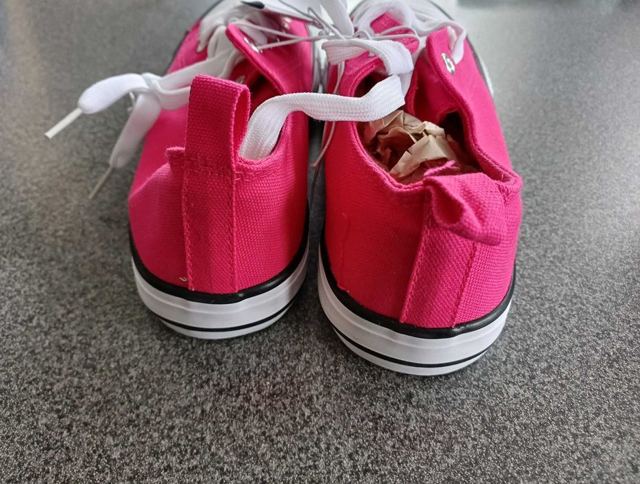Trampki różowe nowe r. 38