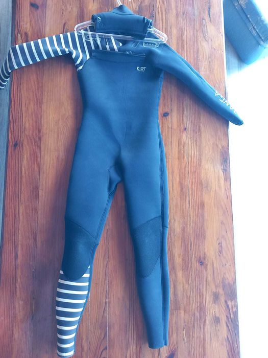 Fato de Surf Janga Riot