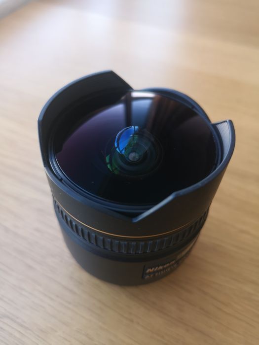 Vendo Nikon Fisheye 10.5mm 1:2.8 G