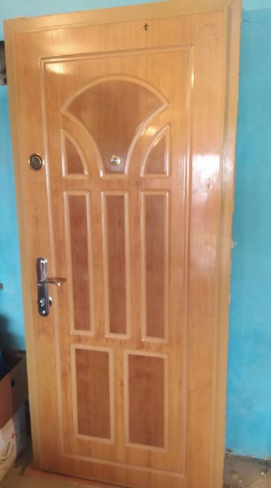 Двері вхідні металеві