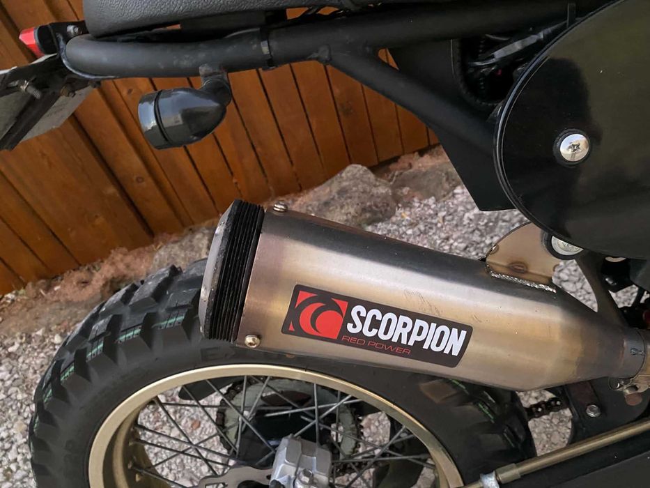 Moto Bullit - Bluroc Hero 125